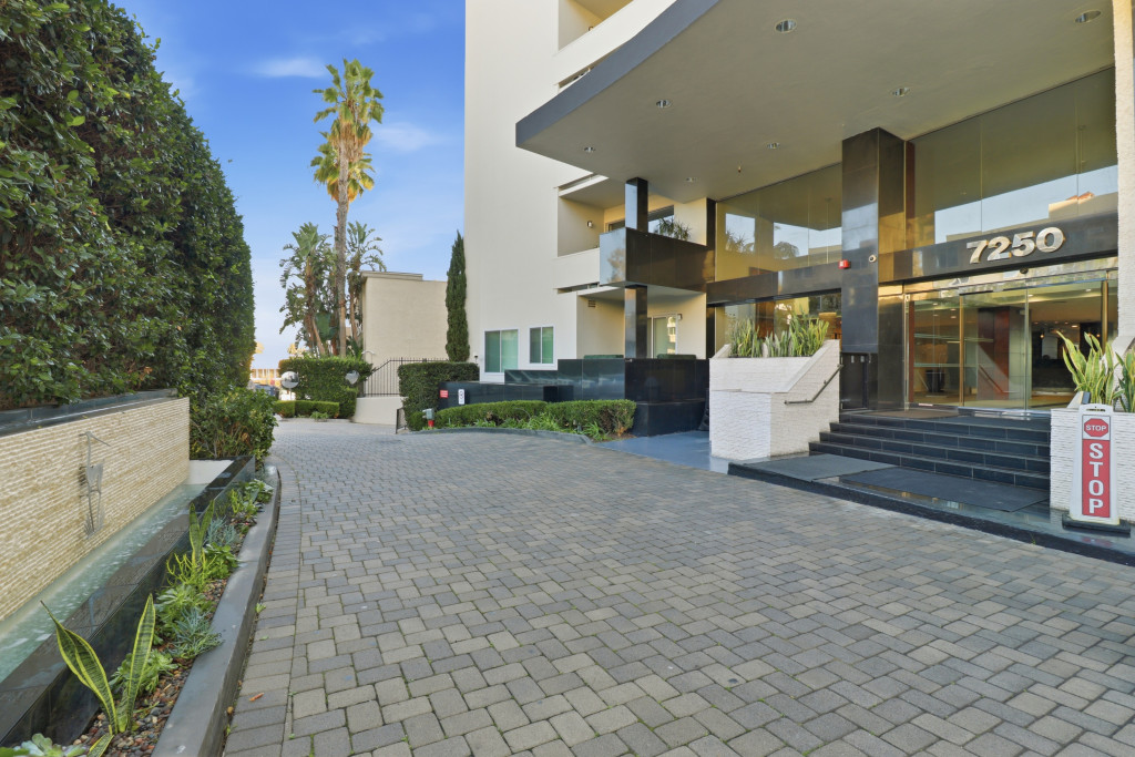 How to Choose an Airbnb Photographer in San Diego: 7 Things to Check Before You Book 3 Airbnb Photography Services In San Diego